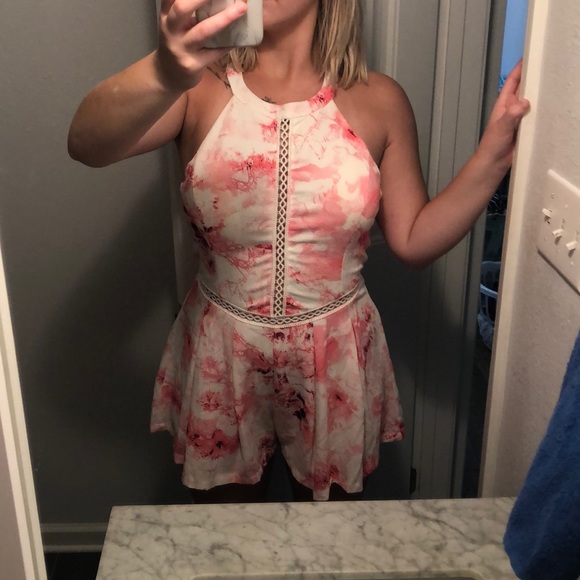 Halter Romper - Picture 1 of 8